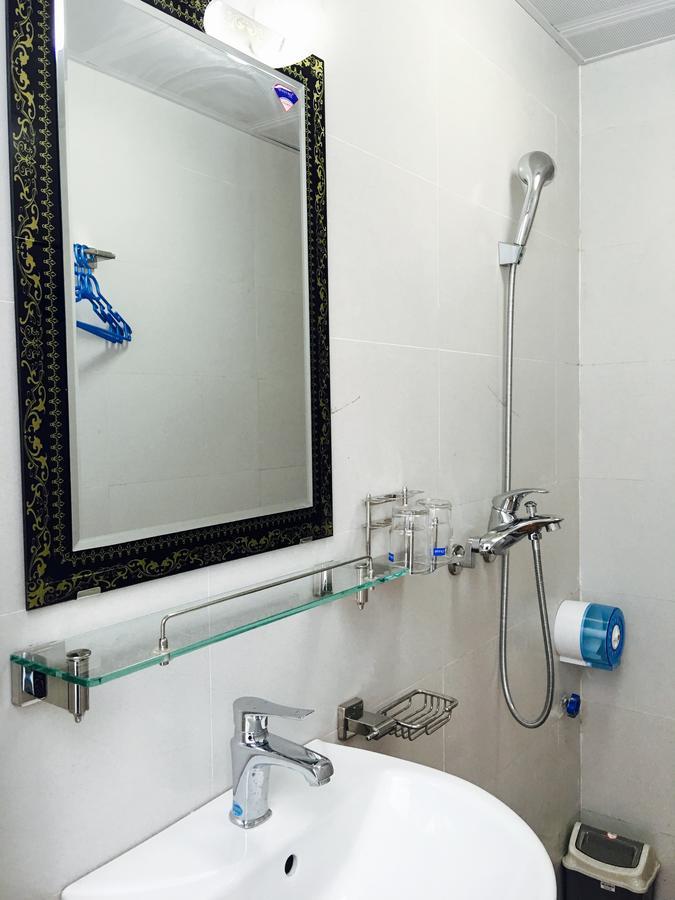 Awa Downtown Hostel Hanoi Esterno foto