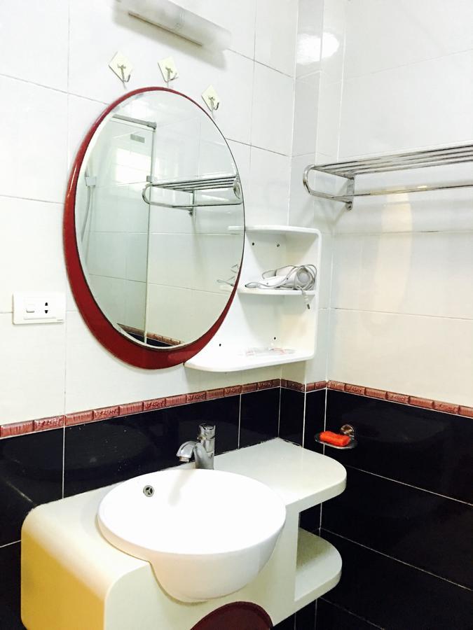 Awa Downtown Hostel Hanoi Esterno foto